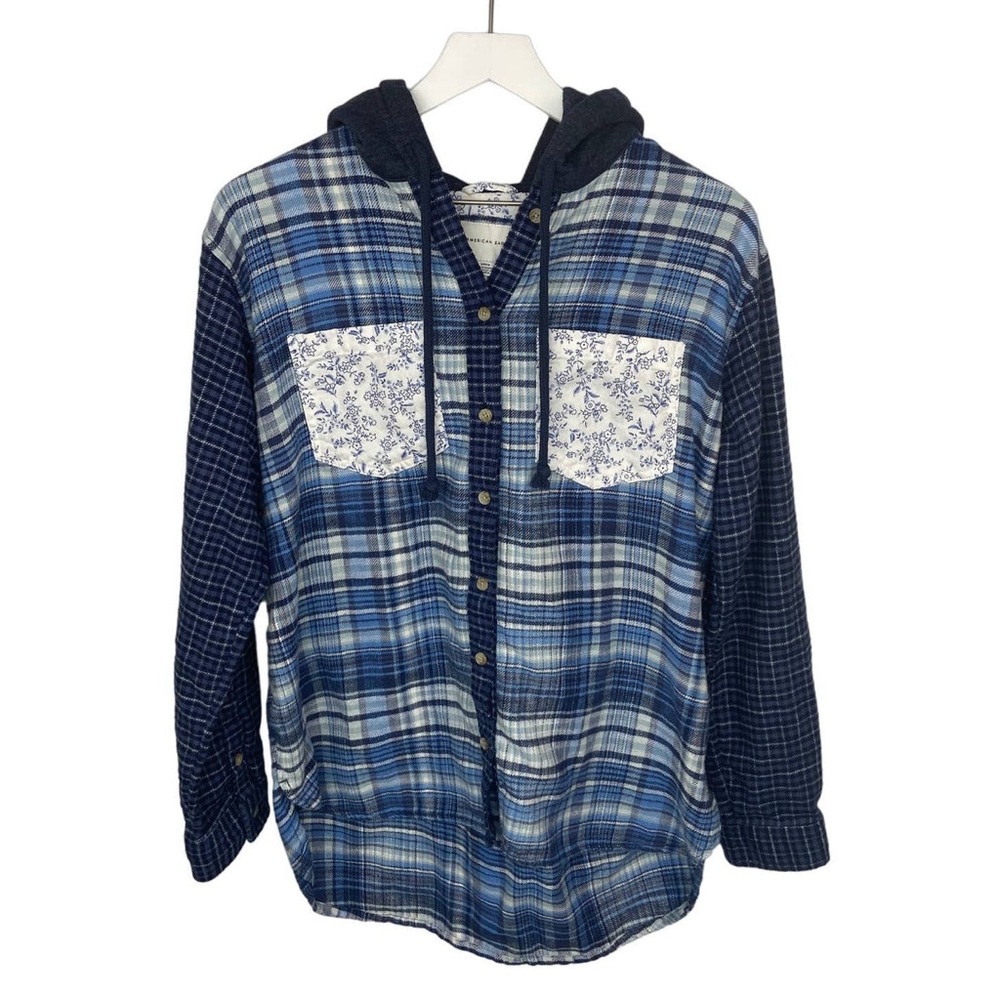 American Eagle Blue and White Floral Plaid Shirt